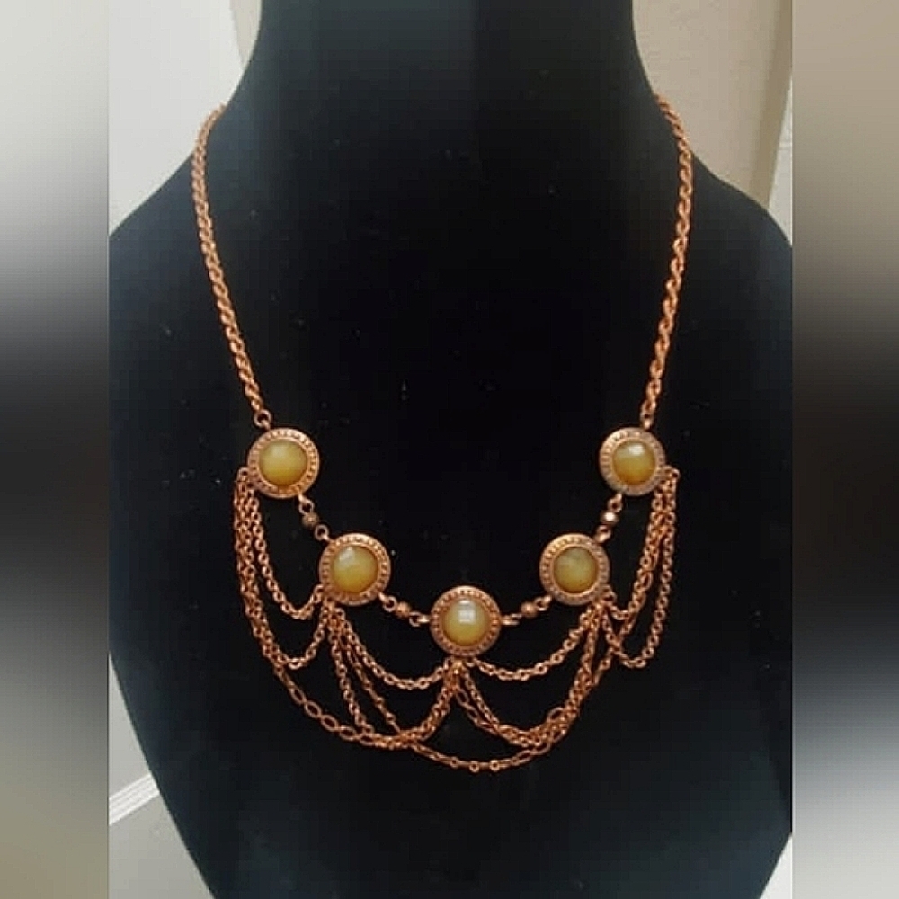 Dangle Circle Shaped Multi Chain NecklaceGoldTone Interwoven Dangle Necklace 🌴